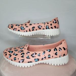 Skechers Cali Gear Lightweight Flats Size 10 Women's Pink Animal Print